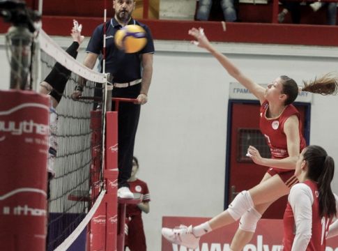 Ξεκίνησαν με το δεξί Λαμπρούση, Στράντζαλη και Βασιλαντωνάκη