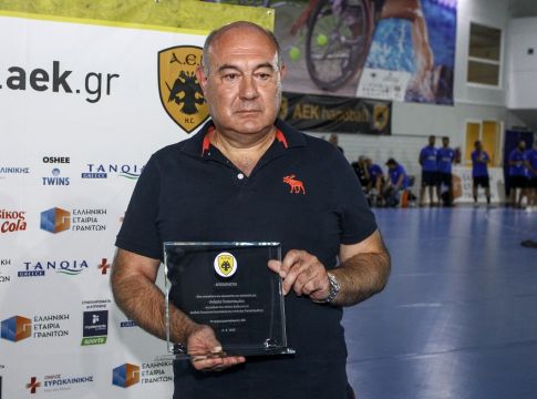 Παπασταμάτης – «Μας κάνατε περήφανους, αποδείξατε ξανά πως η ΑΕΚ έχει ψυχή»