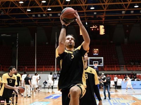 Τελειώνει από την ΑΕΚ ο Μπόγρης