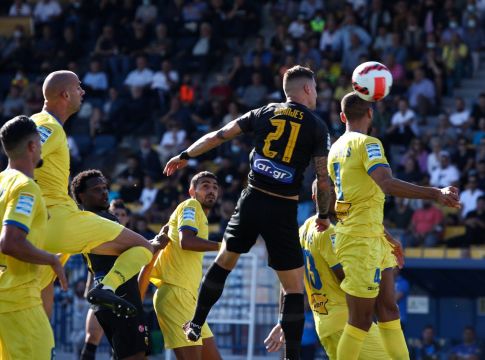 Κεφαλιά Βράνιες και 2-0 η ΑΕΚ (vids)