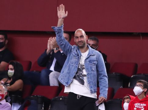 Ολυμπιακός – Αποθεώθηκε στο ΣΕΦ ο Βασίλης Σπανούλης (pics)