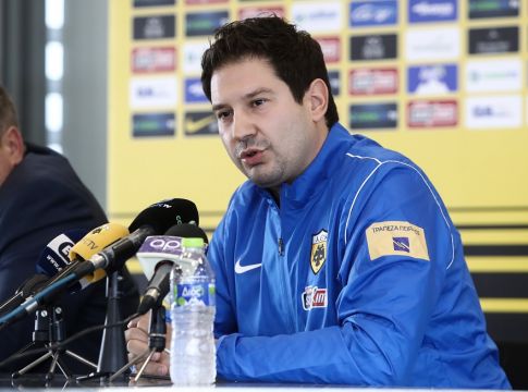 Ο Γιαννίκης ζήτησε από τους παίκτες της ΑΕΚ να φτιάξουν κανόνες συμπεριφοράς