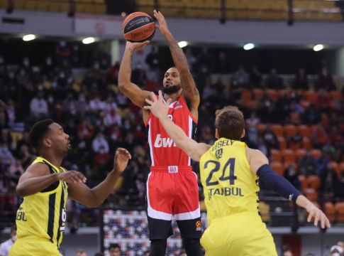 LIVE – Ολυμπιακός – Φενέρμπαχτσε 67-65 (Τελικό)