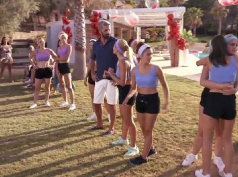 Αρχισαν τα μαλλιοτραβήγματα στο Bachelor – «Η Φαίη προσβάλει την Έλενα»