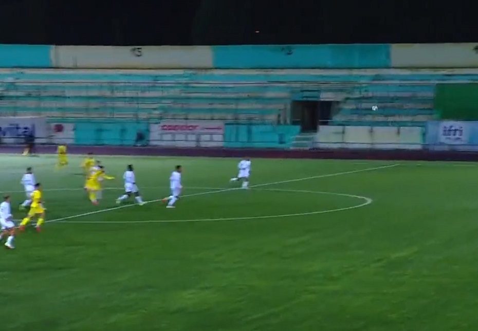 Ασύλληπτο… buzzer beater γκολ από τη σέντρα σε ματς CAF Confederation Cup (vid)