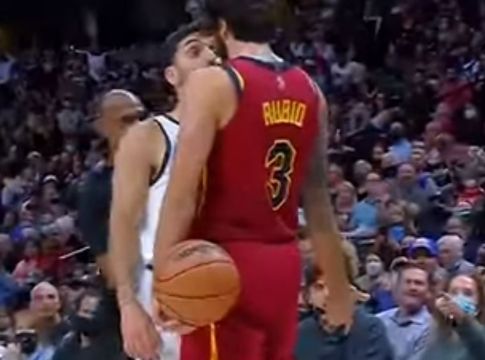«Αρπάχτηκαν» ο Ρούμπιο με τον Καμπάτσο (vid)