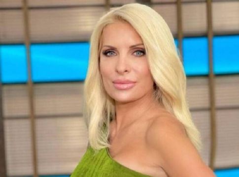 Ποιο κορμάρα από ποτέ. Αυτό είναι το μυστικό της Ελένης Μενεγάκη