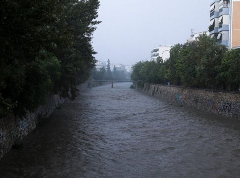 Οι «πρωταθλητές» της βροχής – Πατήσια, Αμπελόκηποι και Περιστέρι – Τι έγινε στα καμένα