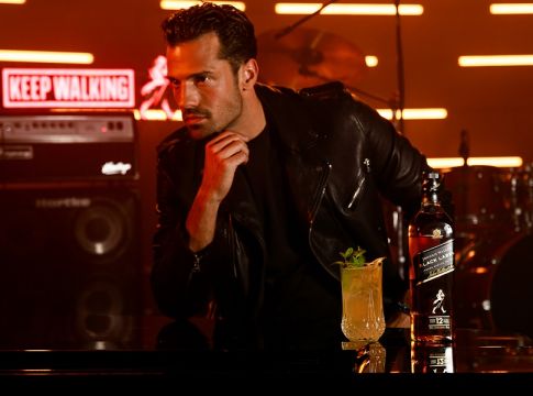 To Johnnie Walker και ο Κωνσταντίνος Αργυρός στηρίζουν τη live μουσική