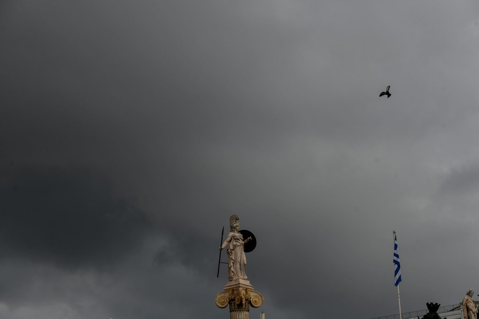 Κυριακή με βροχές και καταιγίδες – Ποιες περιοχές θα σαρώσει η κακοκαιρία – Δείτε live την πορεία της