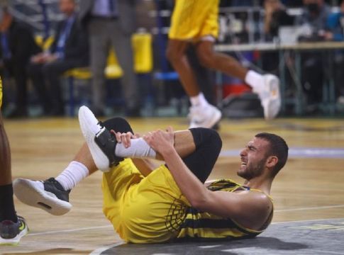 Άρης – Διάστρεμμα ο Νετζήπογλου, εκτός με ΑΕΚ