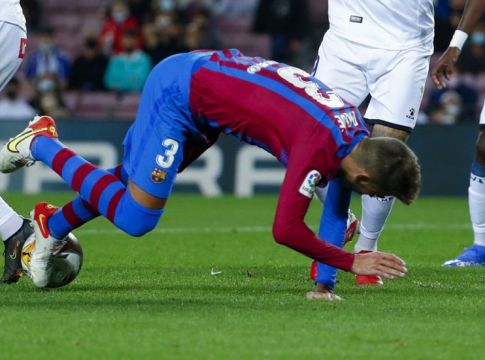 Μπαρτσελόνα – Φόβοι για πολύμηνη απουσία του Πικέ