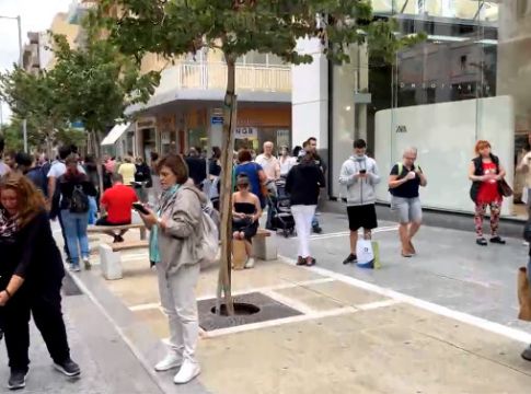 Εντρομοι οι κάτοικοι του Ηρακλείου Κρήτης – Βγήκαν στους δρόμους μετά τα 6,3 Ρίχτερ