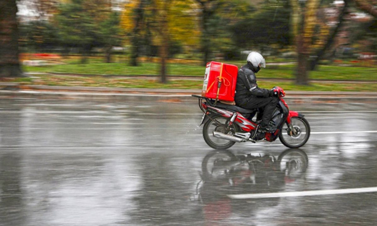 Τον έλεγαν Ανέες. Ηταν μόλις 18. Πέθανε μόνος – Σάραντα νεκροί ντελιβεράδες σε 4 χρόνια