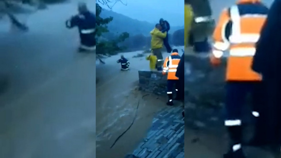 Δραματικές στιγμές στην Εύβοια – Πυροσβέστες έσωσαν οικογένεια τουριστών από ορμητικά νερά