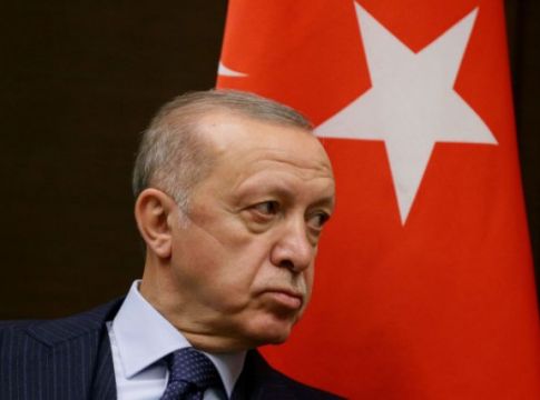 Γέφυρες σε Μπάιντεν ρίχνει ο Ερντογάν – Τι φοβάται η Τουρκία μετά τις αμυντικές συμφωνίες της Ελλάδας με ΗΠΑ και Γαλλία