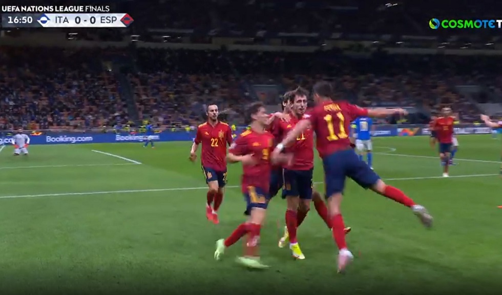Ο Τόρες πλασάρει τον Ντοναρούμα για το 1-0 της Ισπανίας (vid)
