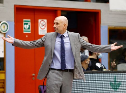 Καμπούρης – «Πρέπει να παρουσιάσουμε τα τα ίδια στοιχεία, όπως με τον Άρη»