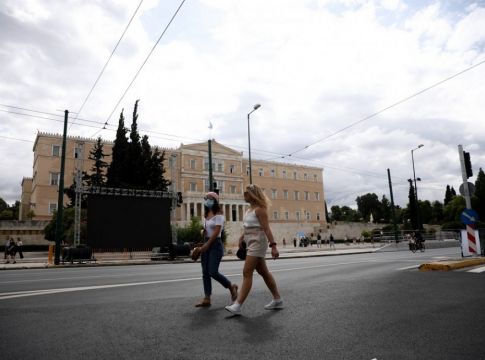Πού εντοπίζονται τα σημερινά κρούσματα – «Βράζουν» Θεσσαλονίκη και Λάρισα – Σταθερά πρώτη η Αττική