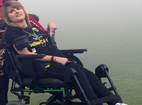 Δίπλα στη Μυρτώ οπαδοί του ΠΑΟΚ από τη Γερμανία!