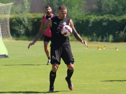 ΟΦΗ – Μπήκαν Καστάνιος και Καμάου, ενοχλήσεις για Ντουρμισάι