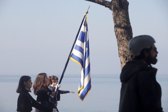 Η «παρέλαση της πανδημίας» φοβίζει τους ειδικούς – Θα είναι σαν κορονοπάρτι για τις κόκκινες περιοχές