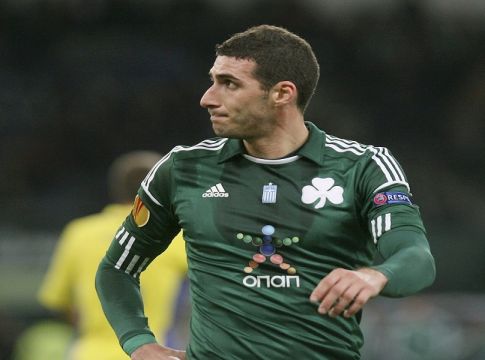 Ο Αντώνης Πετρόπουλος κρέμασε τα παπούτσια του