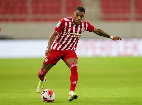 Ήταν δύο και άλλοι δύο. Και ήρθε και ο… Γκάρι