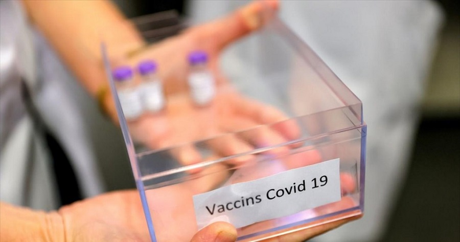 Κορωνοϊός – Ανήλικος ένας στους τέσσερις ασθενείς – «Όπλο» για κάθε οικογένεια ο εμβολιασμός