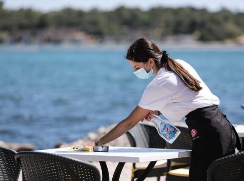 Έως 10 Νοεμβρίου η υποβολή αιτημάτων πληρωμής για το πρόγραμμα «Τουρισμός για όλους»