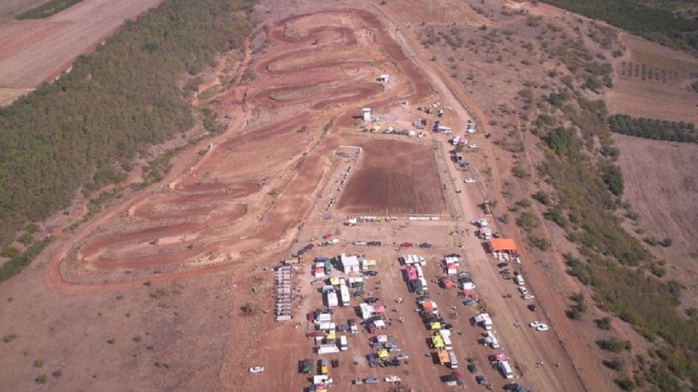 Γιαννιτσά – Ατύχημα σε αγώνα motocross – Τραυματίστηκαν σοβαρά 2 θεατές (vid)