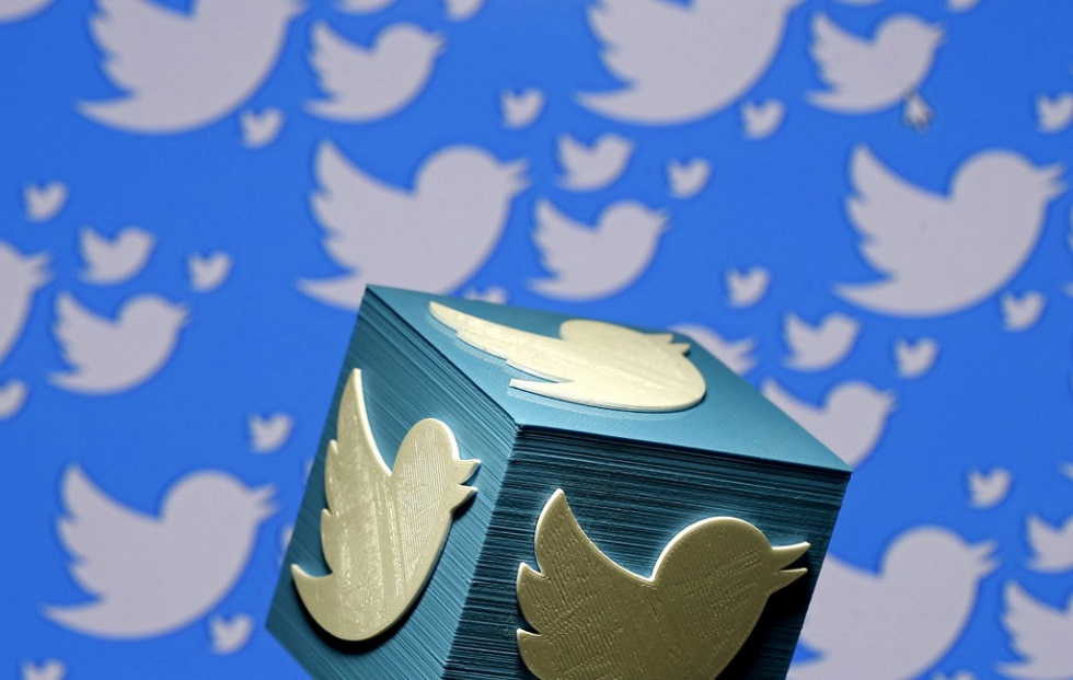 Το Twitter… «πετσόκοψε» το Facebook με τρεις μόλις λέξεις – Συνεχίζεται το τρολάρισμα