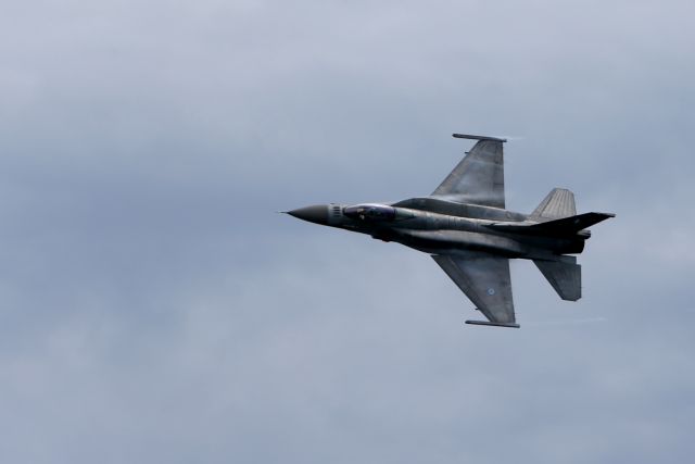 Έπεσε F-16 στην Ανδραβίδα – Σώος ο πιλότος