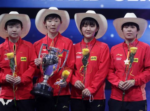 Παγκόσμιο πρωτάθλημα ατομικών – Ο Φαν Ζεντόνγκ και η Γουάνγκ Μανγιού από την Κίνα νικητές στο απλό, πρωτιά για τη Σουηδία στο διπλό ανδρών