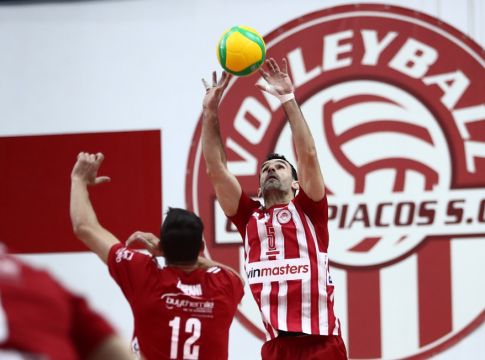 Δεν τα κατάφερε ο Ολυμπιακός, συνεχίζει στο CEV Cup (1-3)
