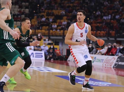 Ο Λαρεντζάκης έγινε… Ελ Αραμπί (Vid)