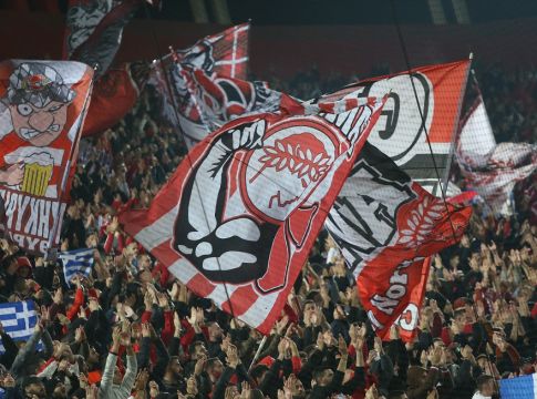 Θύρα 7 – «Ζούμε όσα όλοι οι άλλοι ονειρεύονται» (pic)