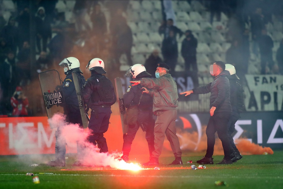 Σε πολύ δύσκολη θέση ο Δικέφαλος – Ποιος είπε ότι η ποινή του ΠΑΟΚ είναι μόνο 2-4 αγωνιστικές;