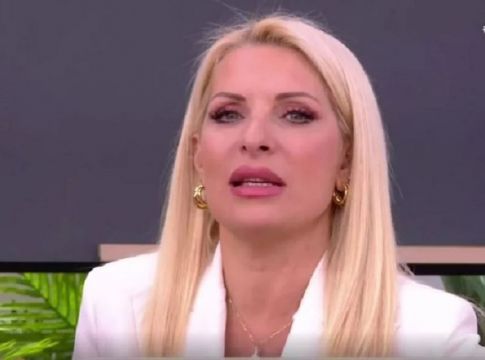 Η Ελένη Μενεγάκη πήρε θέση στην κόντρα των Καπουτζίδη – Μουτσινά