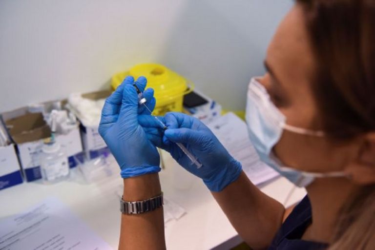 Εμβόλιο – Η Apen της Νότιας Αφρικής υπέγραψε συμφωνία με την J&J για την παρασκευή εμβολίου κατά του κοροναϊού | to10.gr