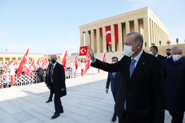 Πέθανε ο Ερντογάν; Σάλος στην Τουρκία μετά από φήμες στα social media