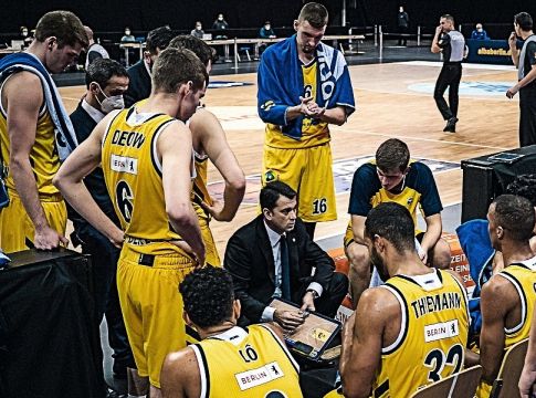 Ισραέλ Γκονζάλες – Το… δημιούργημα του Ρενέσες που οδηγεί την Άλμπα στη νέα εποχή