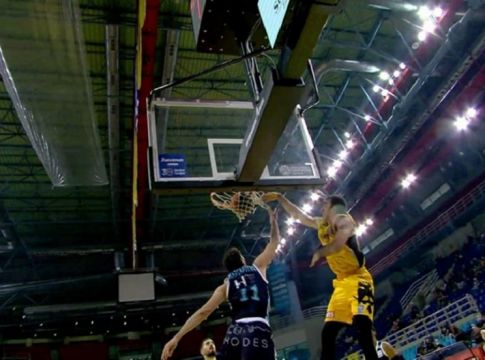 ΑΕΚ – Εντυπωσιακό κάρφωμα από τον Βαουλέτ (vid)