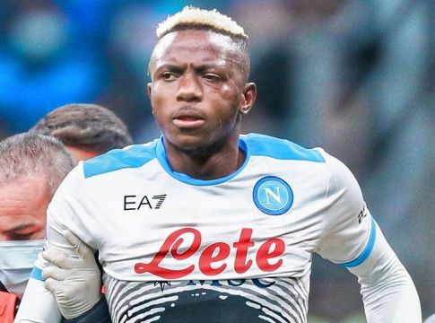 «Πλήγμα» στη Νάπολι με Οσιμέν, χειρουργήθηκε και επιστρέφει τον Φεβρουάριο