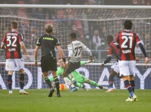 Έφυγαν με το διπλό Βενέτσια (0-1) και Σαμπντόρια (0-2)