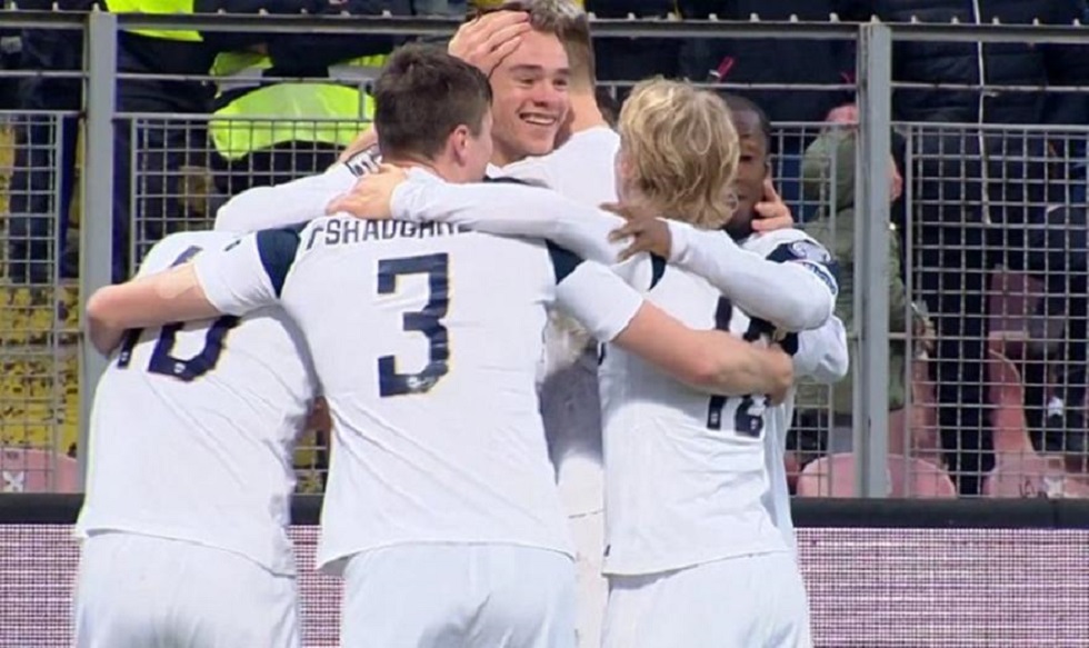 Σπουδαία νίκη για τη Φινλανδία που… βλέπει πλέι οφ (1-3)