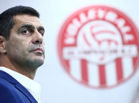 Καζάζης – «Χάσαμε σετ που δεν έπρεπε, δίκαιη η ήττα και ο αποκλεισμός»