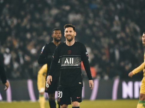 Παρί – Άνοιξε λογαριασμό στο πρωτάθλημα με γκολάρα ο Μέσι (vid)