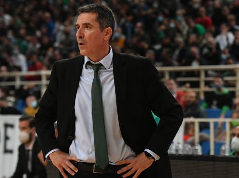 Ούτε ο… Αλαφούζος: Ο Παναθηναϊκός αλλάζει τους προπονητές σαν τα πουκάμισα