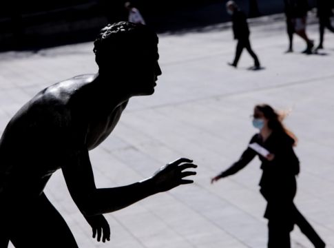 Εφιαλτική πρόβλεψη για ακόμα 16.000 νεκρούς από κορωνοϊό στην Ελλάδα